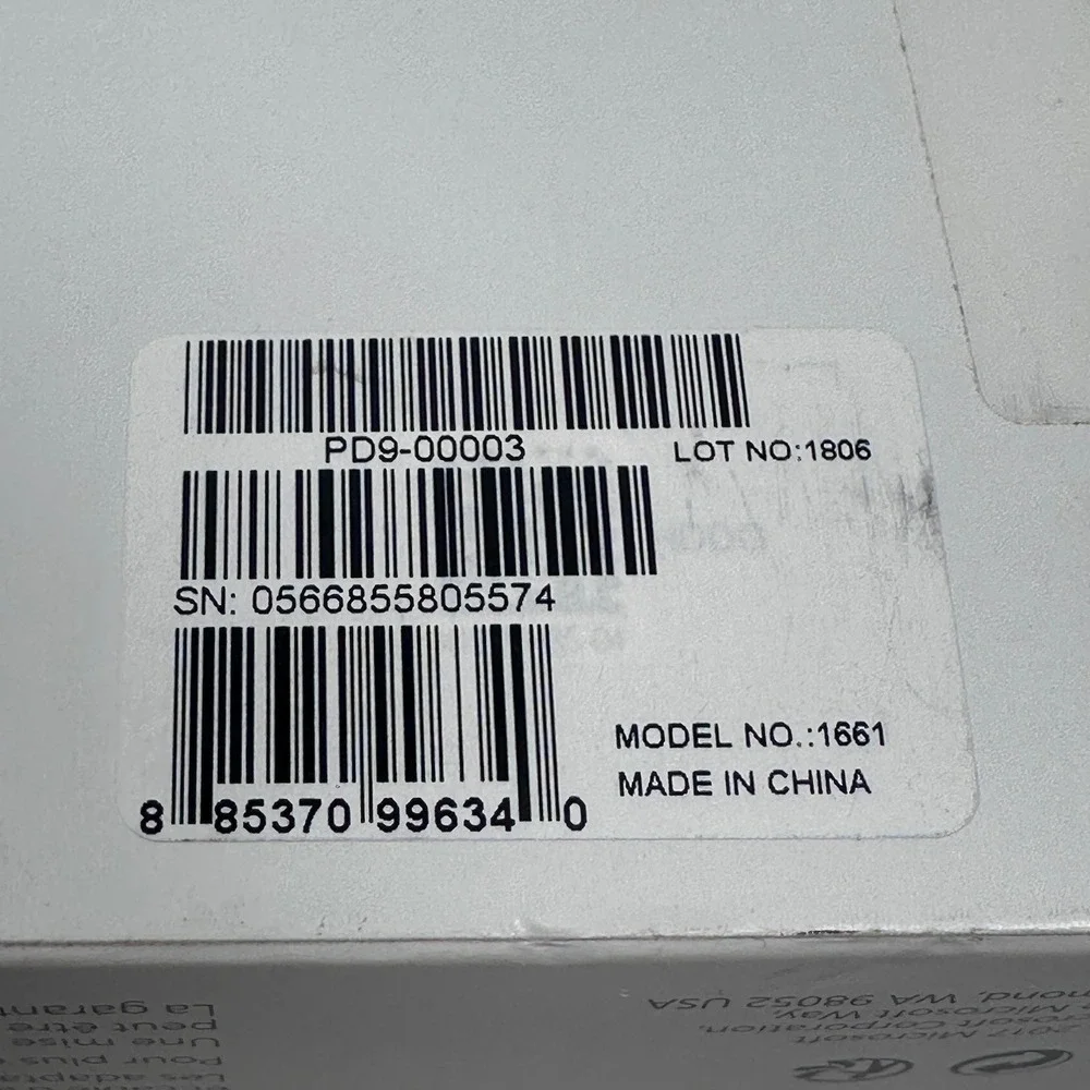 Microsoft Surface Dock Station Model 1661 PD9-00003 Black New In Box